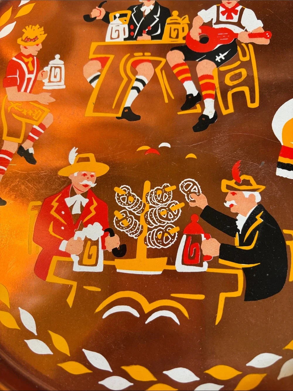 EUC VINTAGE metal serving tray featuring a Bavarian, Alpine, or Pennsylvania Dut